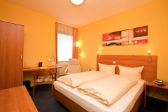 Einzel- bzw. kleines Doppelzimmer