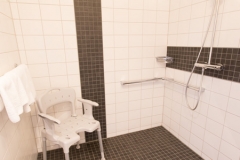 Zimmer für bewegungseingeschränkte Personen